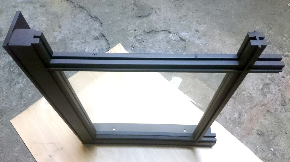 Стеклянные перегородки. Стальной профиль.