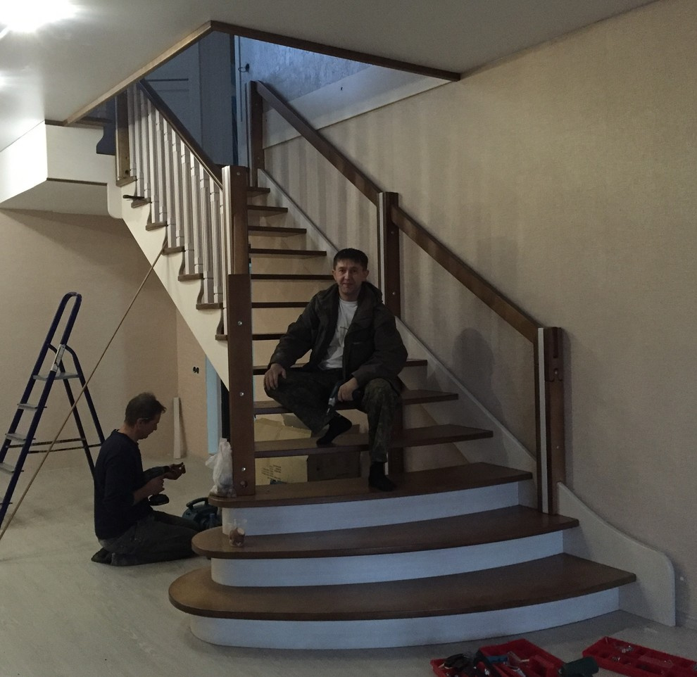 Лестница из фанеры с. Калинино2 ул. Белые облака