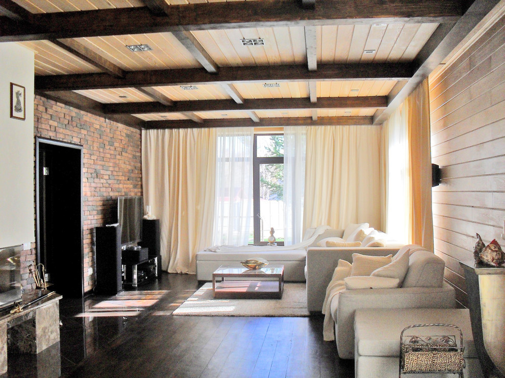 Усадьба "За 100 верст"