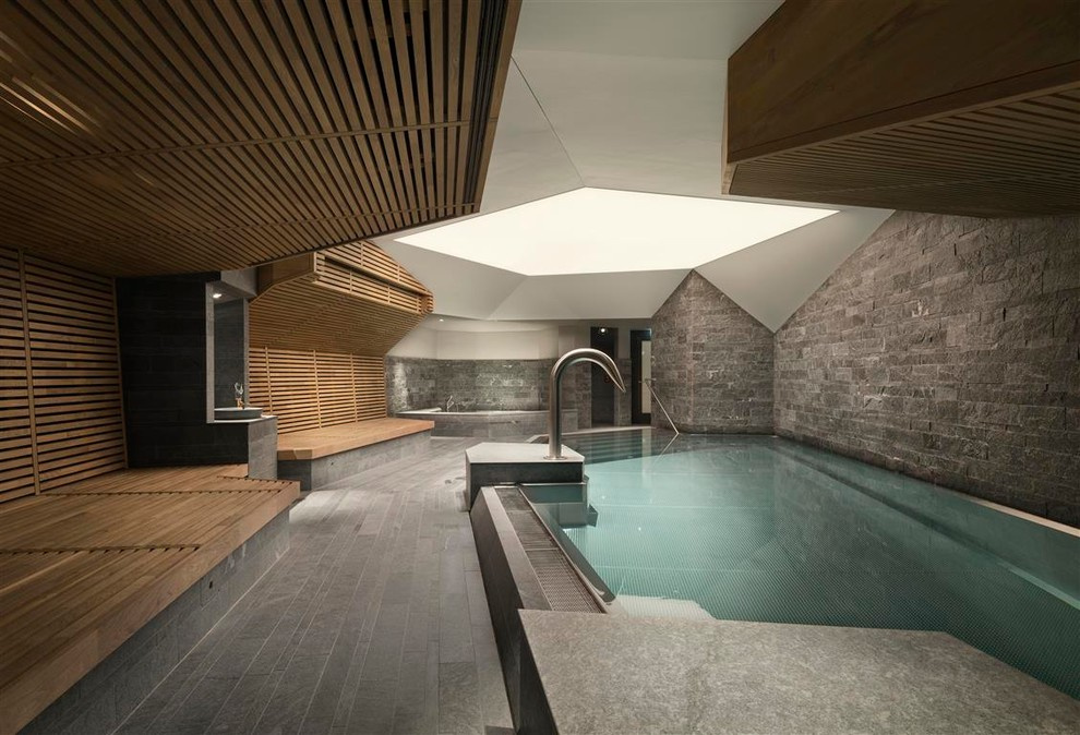 Золотые акценты в зоне спа: швейцарский курорт-отель Frutt Family Lodge