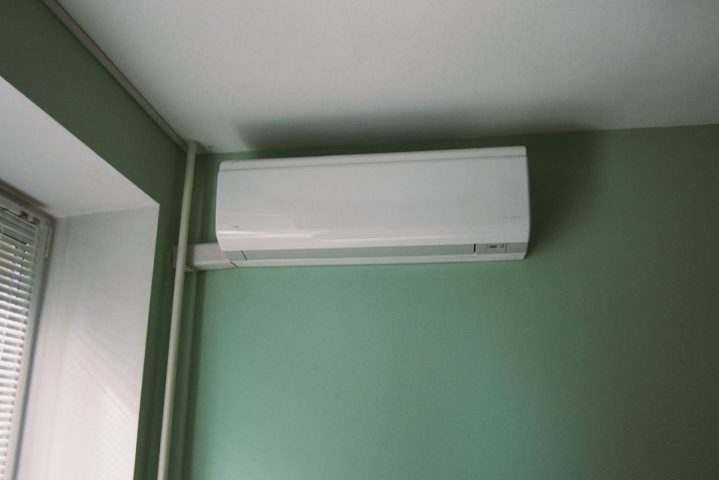 Установка кондиционера Daikin FTXR