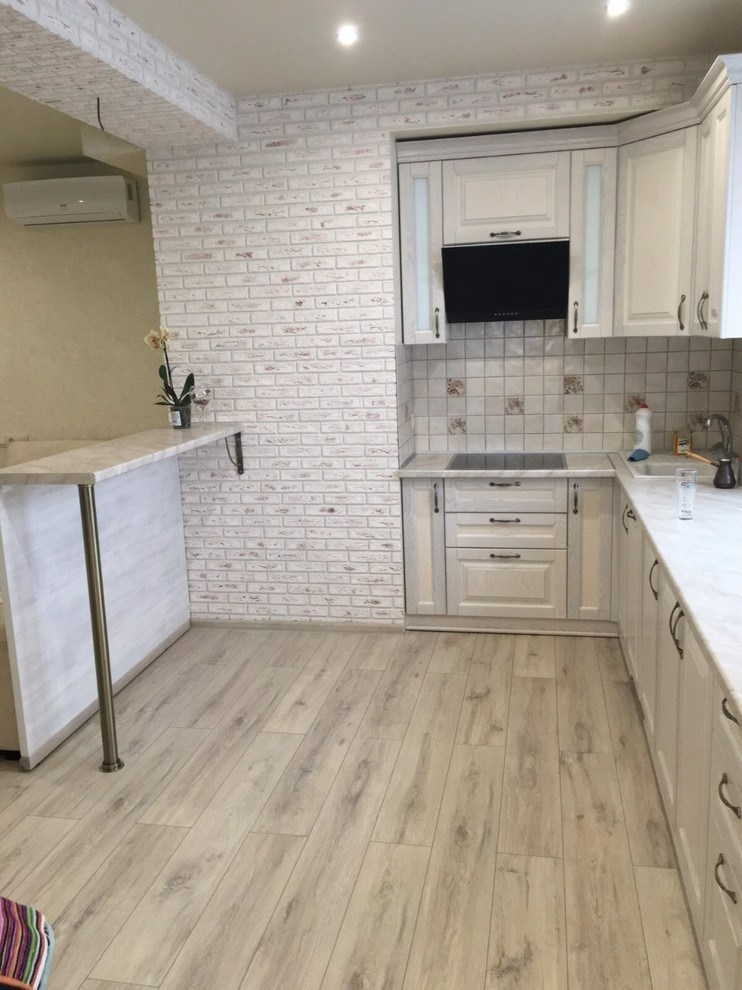 Обложка проекта: Кухня из массива ясеня