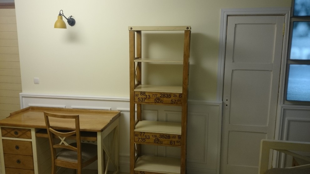 Оформление деревянными панелями буазери детской