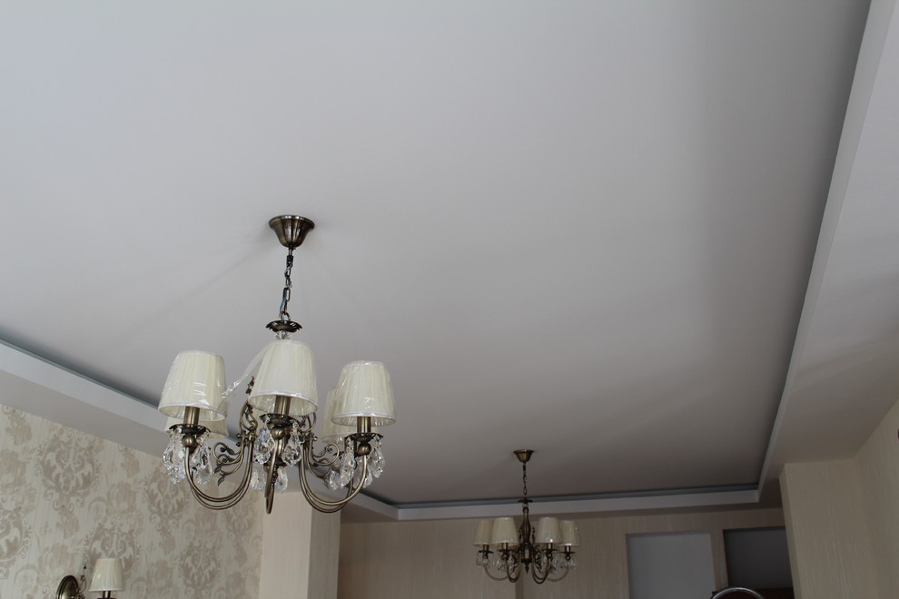 Потолок в гостиной