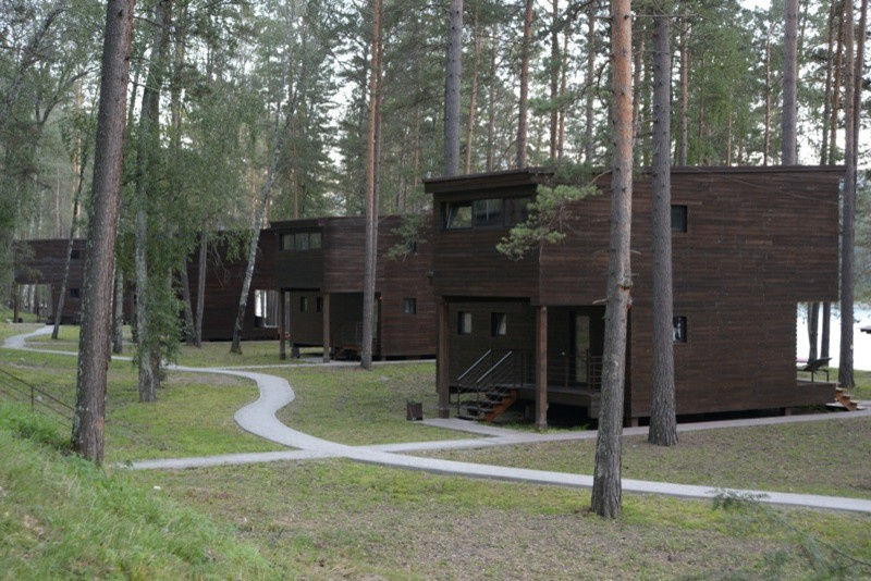 коттеджи эко-отеля АлтикА