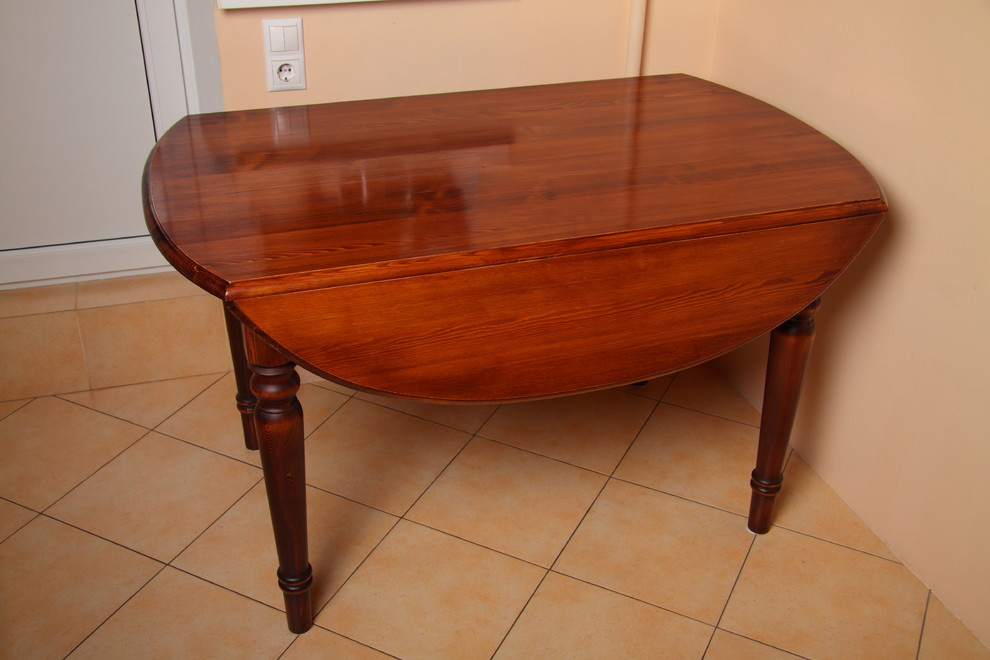 Обложка проекта: Обеденный стол с крыльями