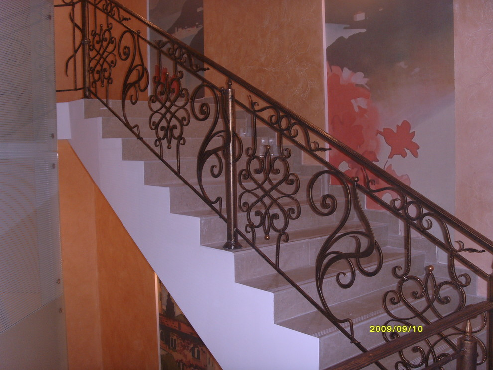 ограждения в Lecco Hotel в Мытищах