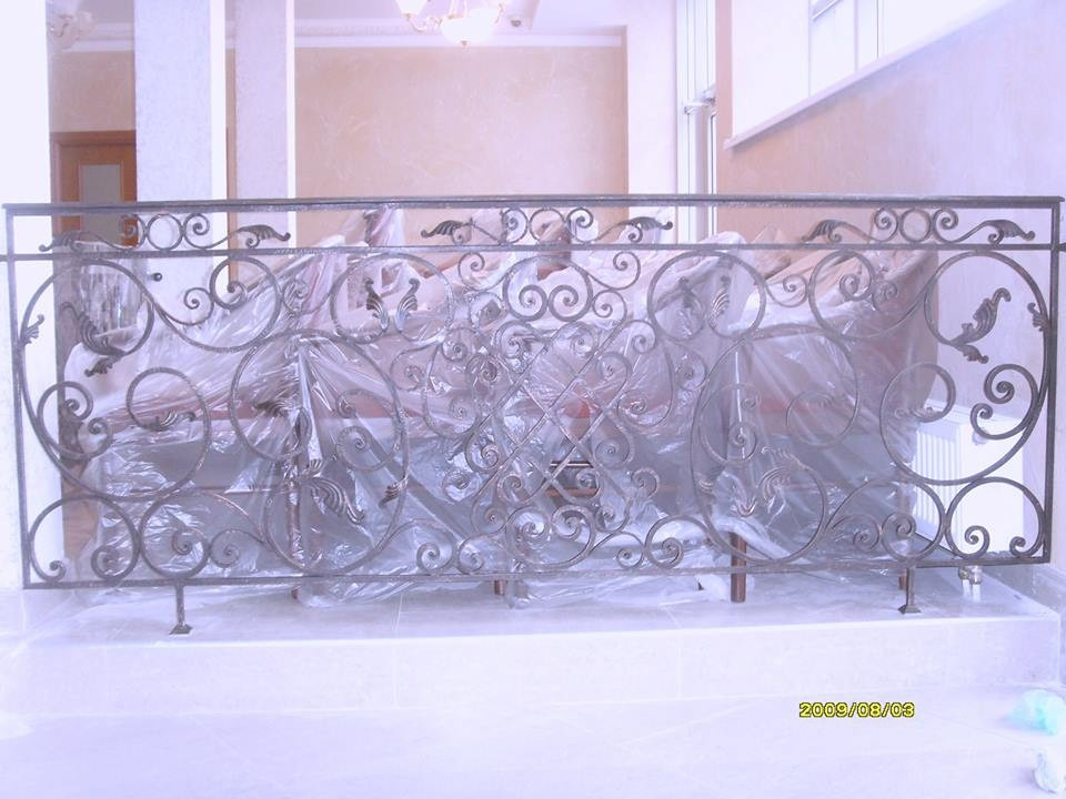 ограждения в Lecco Hotel в Мытищах