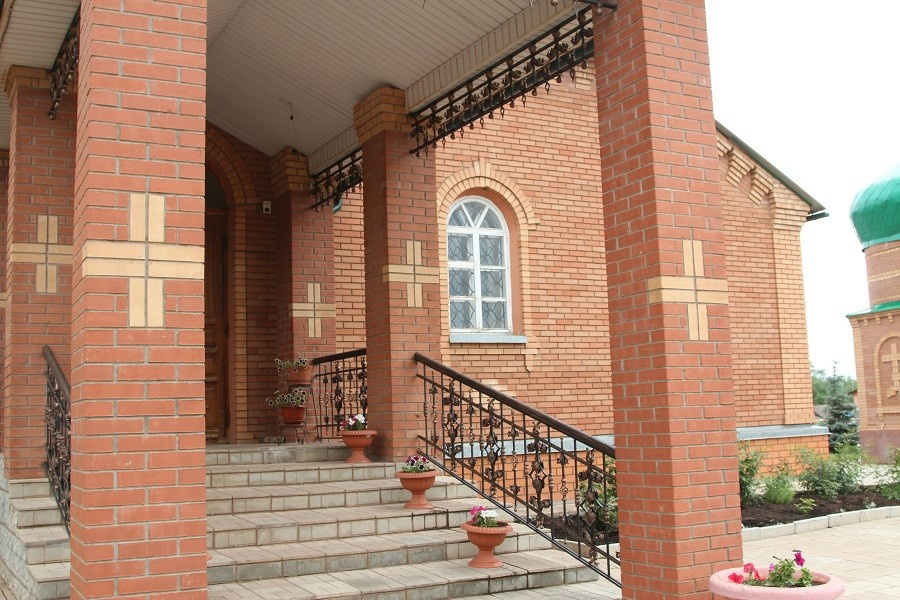 Церковь в Александровке