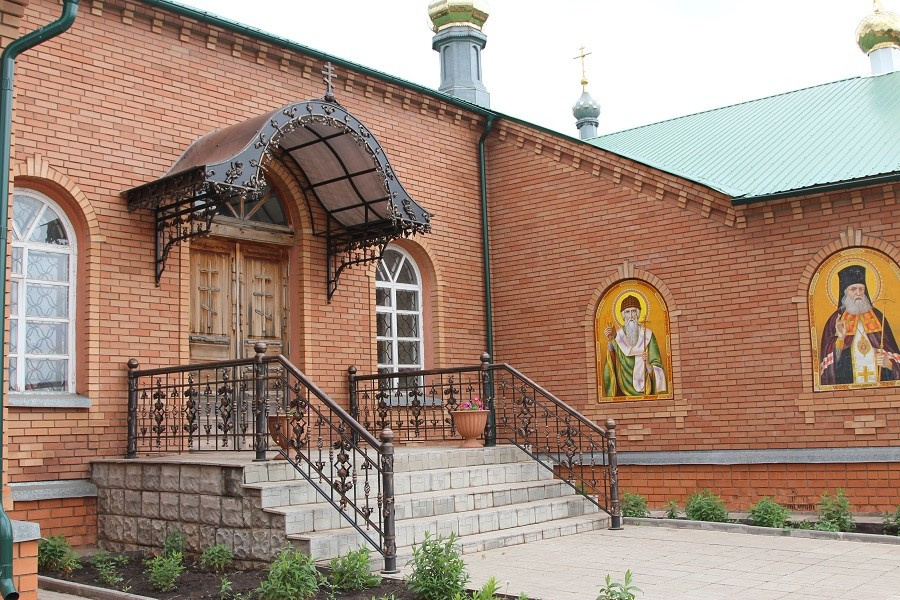 Церковь в Александровке