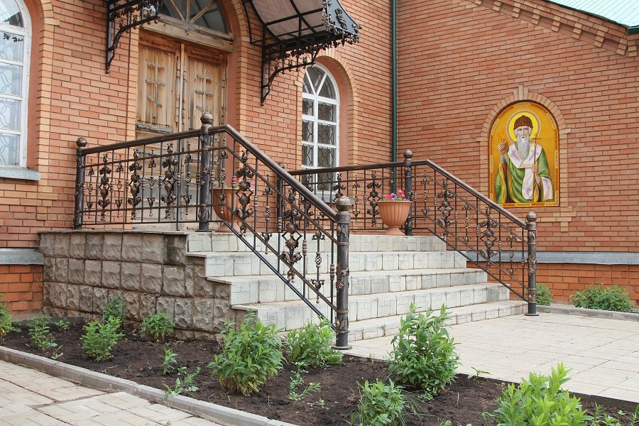 Церковь в Александровке