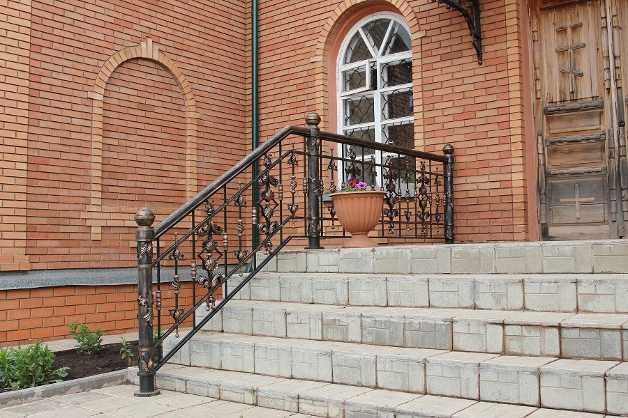 Церковь в Александровке