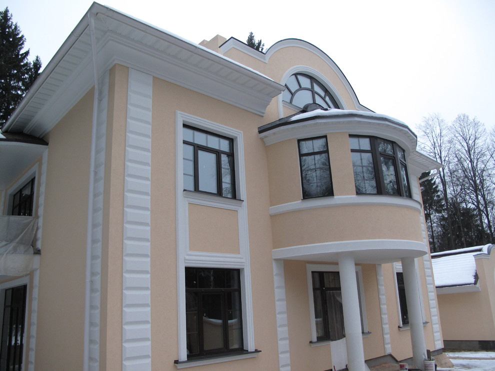 Дом утеплён пенополистиролом EIFS, декоративная штукатурка Ceresit