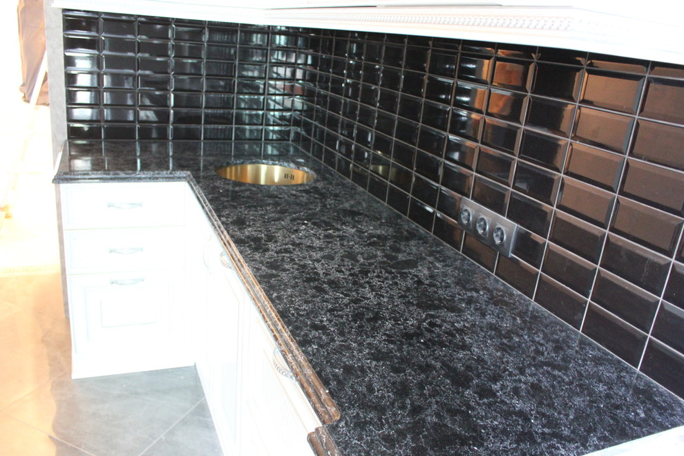 Столешница на кухню Cambria Sharpham