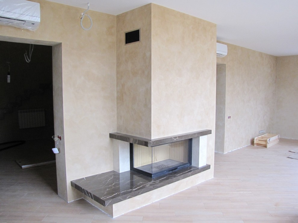 Камин с топкой Piazzetta MA 283 DX SL и индивид. мраморной облицовкой