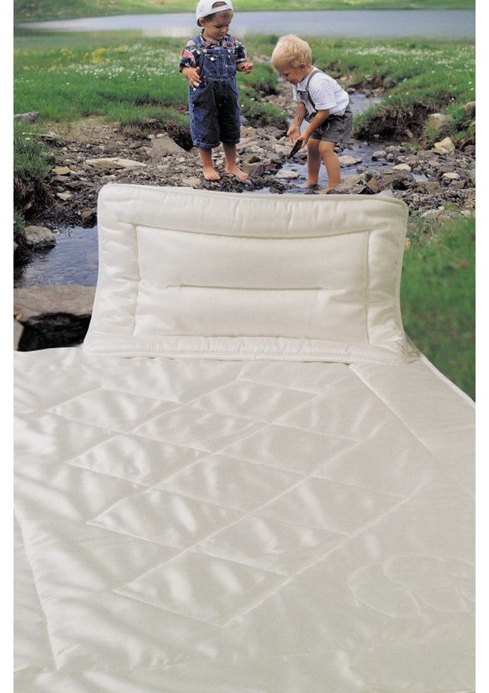 Одеяла из натурального шелка