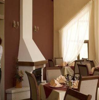 Обложка проекта: Фронтальный камин в ресторанном зале