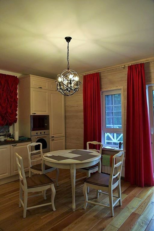 Загородный дом с видом на сосны