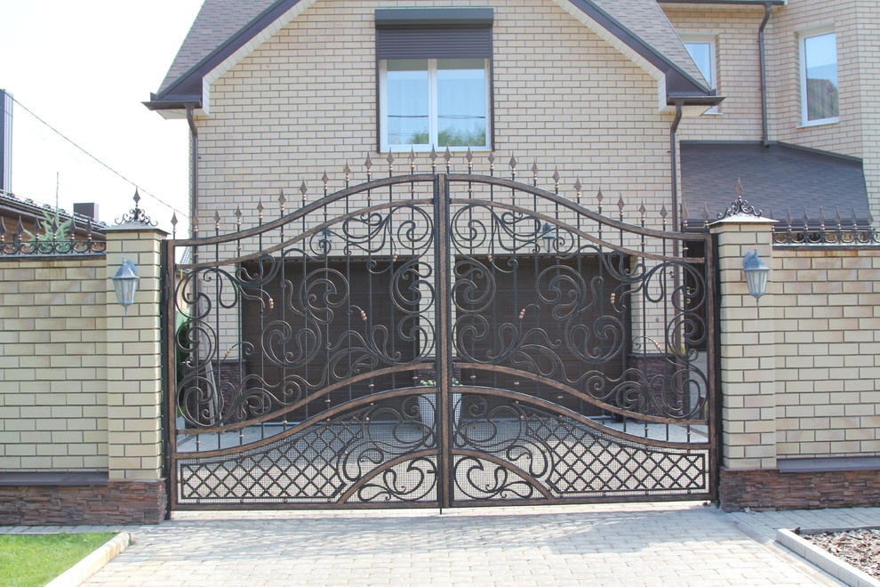 Ворота и заборы