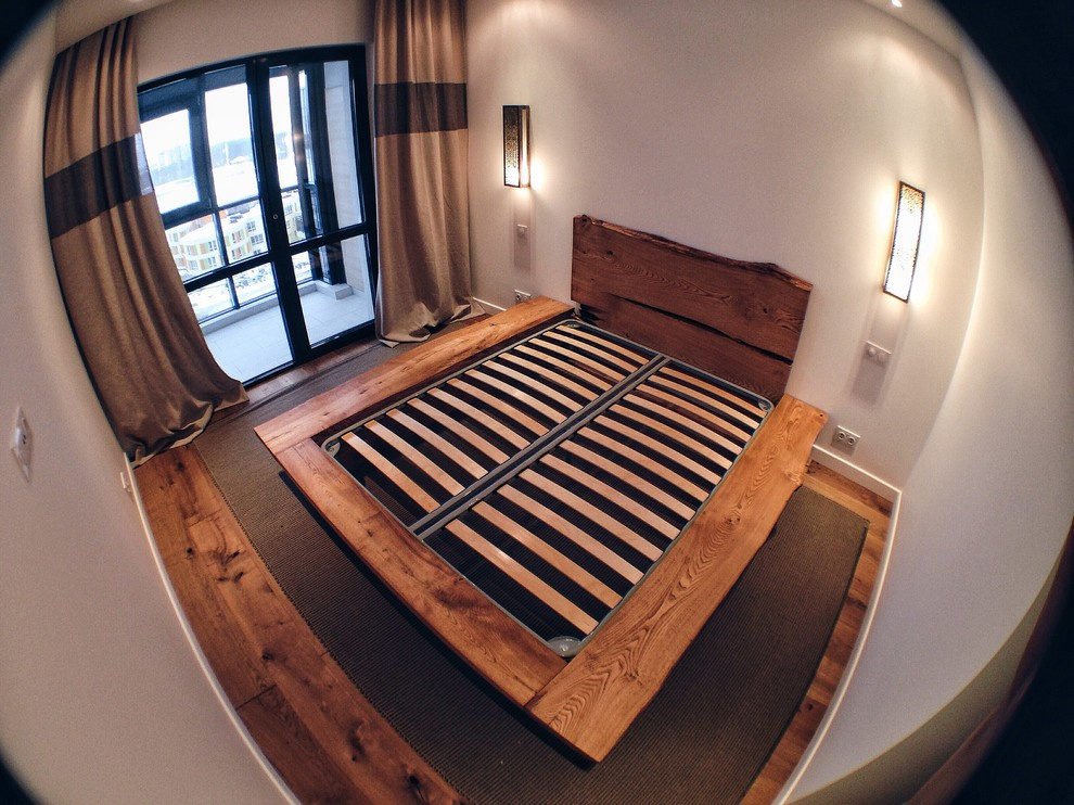 Кровать из массива дерева