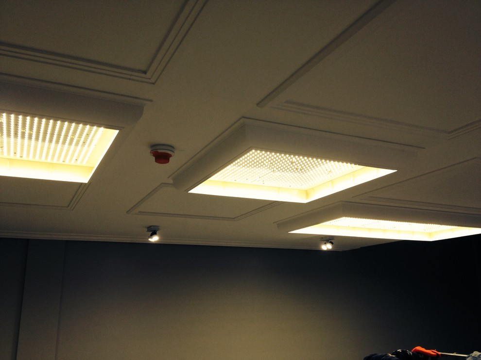 Подсветка фоновая бильярдного стола.