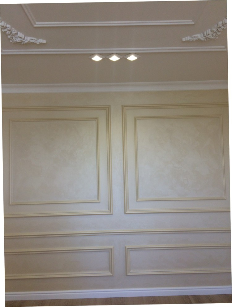 Декоративная штукатурка с эффектом шелка в частной квартире