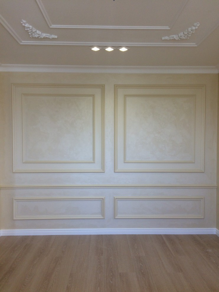 Декоративная штукатурка с эффектом шелка в частной квартире