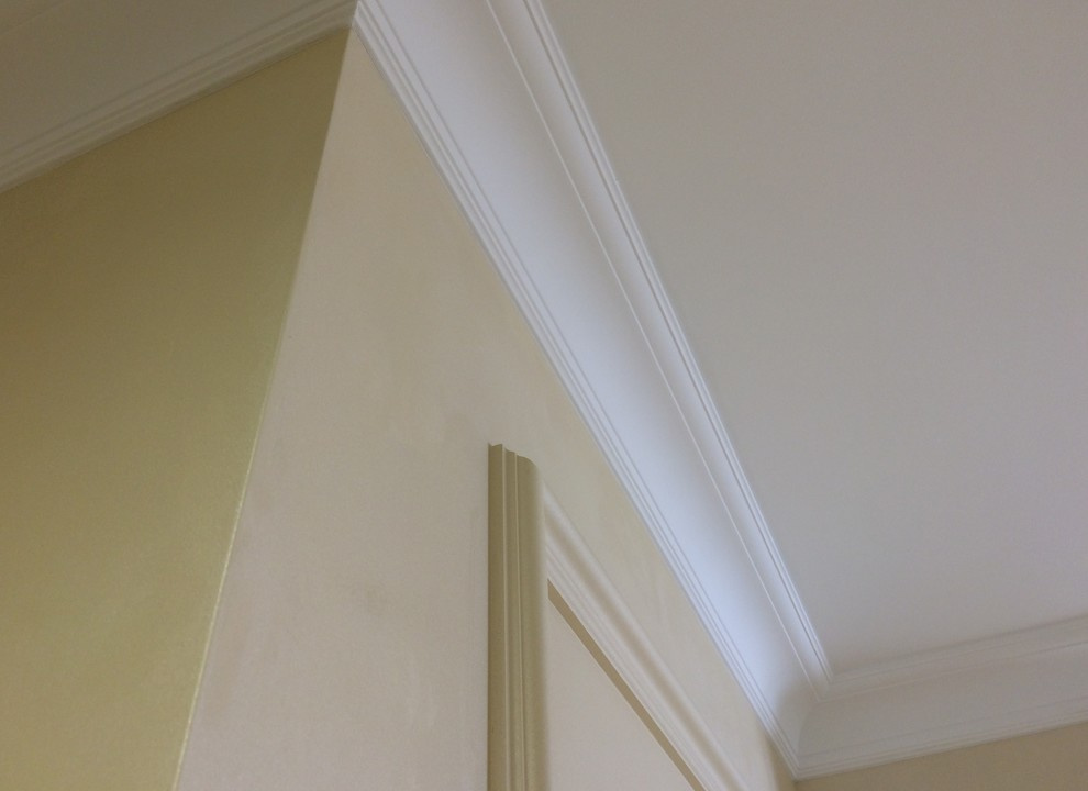 Декоративная штукатурка с эффектом шелка в частной квартире