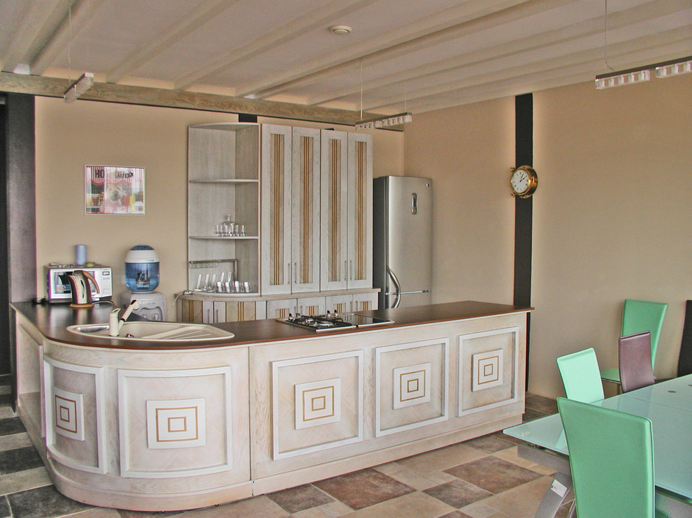 Фахверковый дом на воде (дебаркадере)