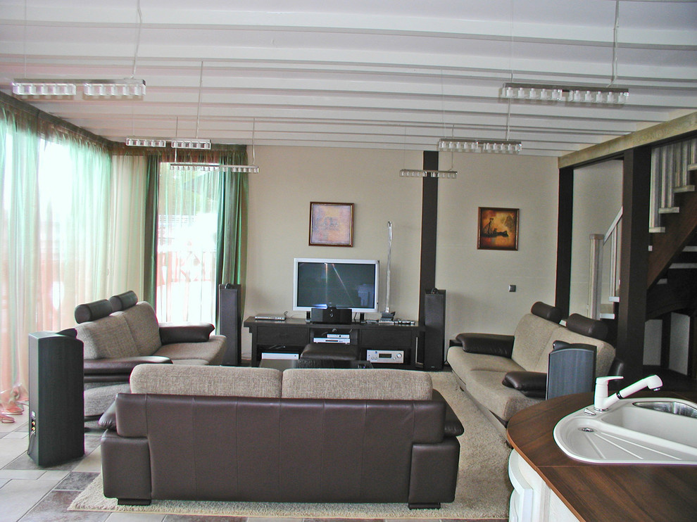 Фахверковый дом на воде (дебаркадере)