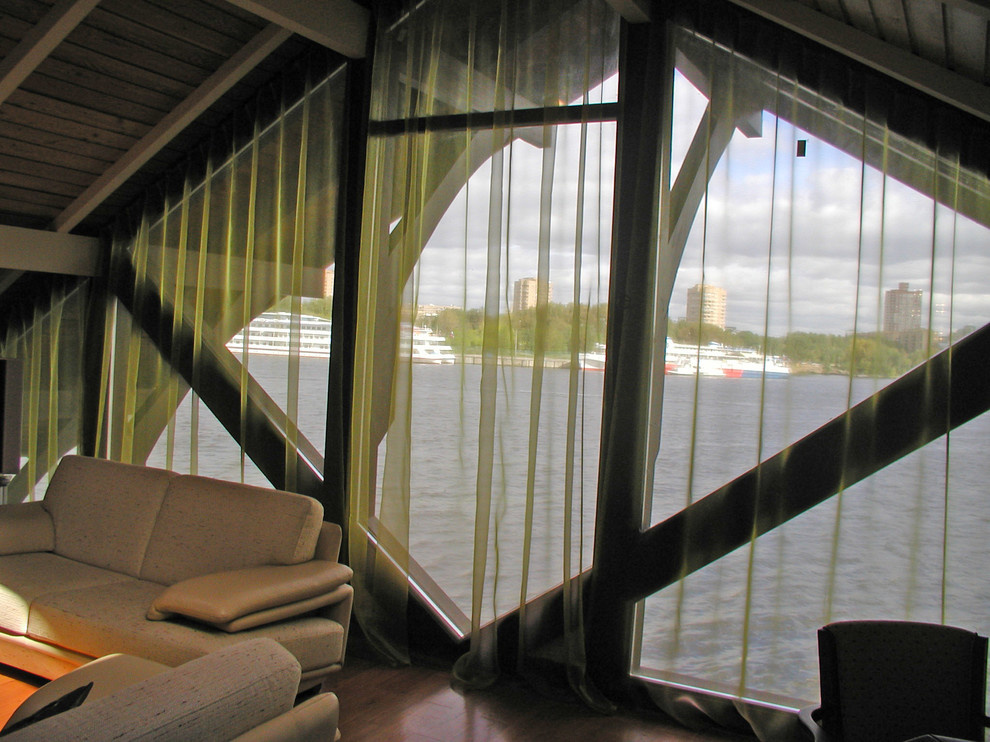 Фахверковый дом на воде (дебаркадере)