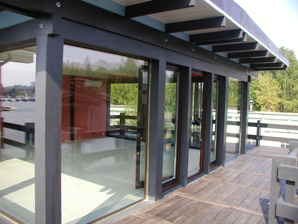 Фахверковая гостиница на воде (дебаркадере