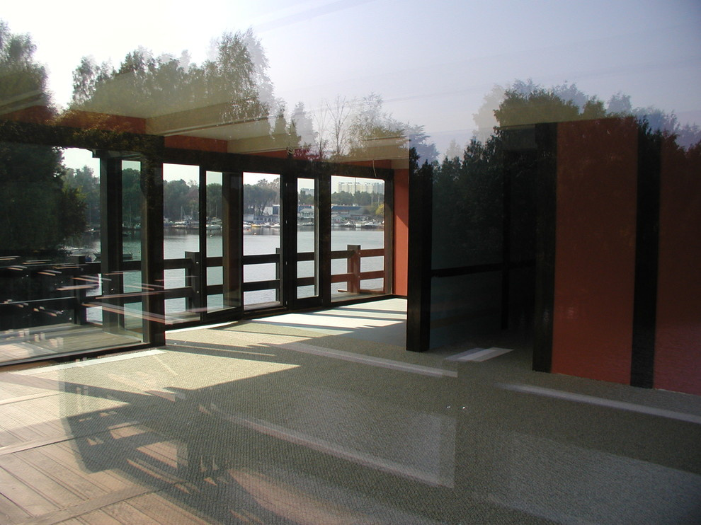 Фахверковая гостиница на воде (дебаркадере