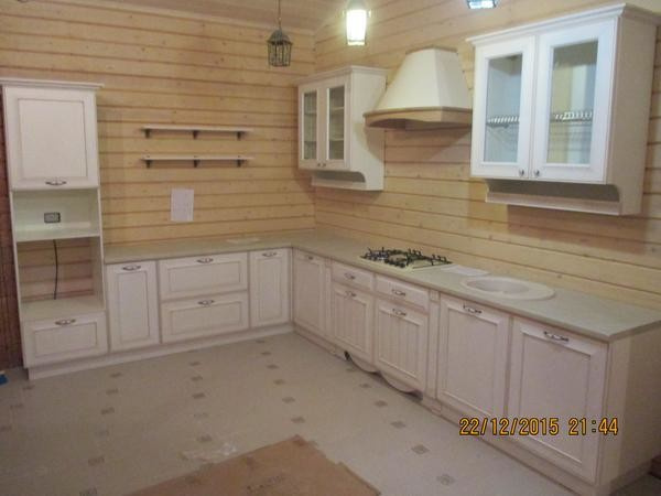 Кухня в загородный дом