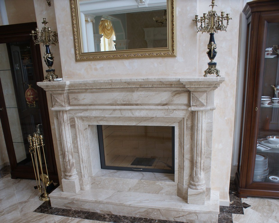 Мраморный камин