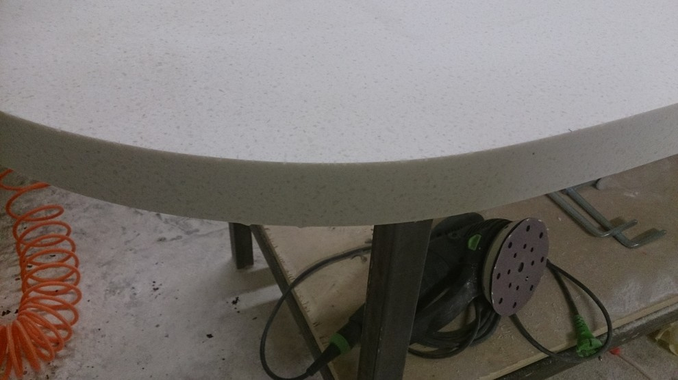 Столешница из бюджетного акрилового камня