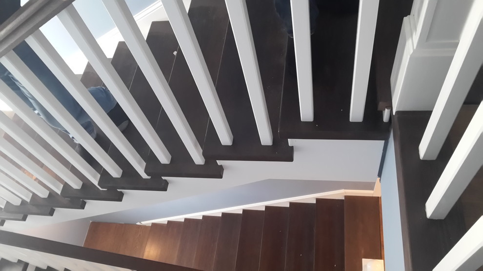 Обложка проекта: Лестницы из дерева