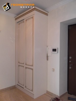 Шкафы, стеллажи