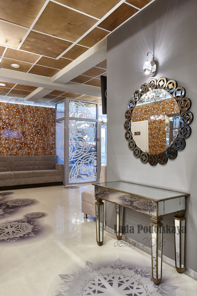 "Снег кружится, летает и тает..."