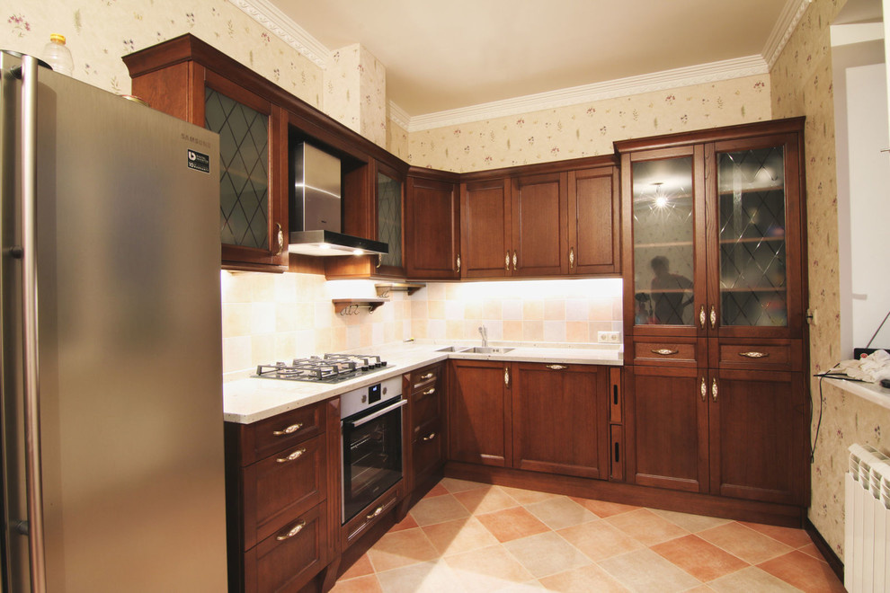 Традиционная классическая кухня brown classic kitchen