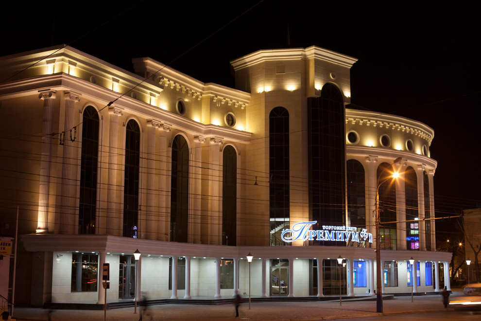 Подсветка для торгового центра "Премиум Холл".