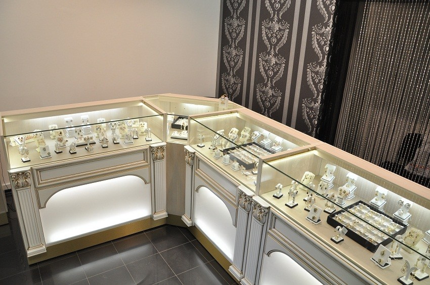 Обложка проекта: Мебель для ювелирных салонов