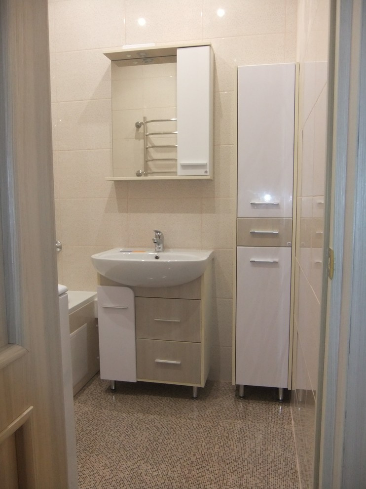 Новостройка с перепланировкой санузла и кухни.