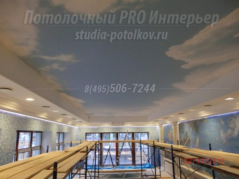 Обложка проекта: Натяжной потолок в бассеин
