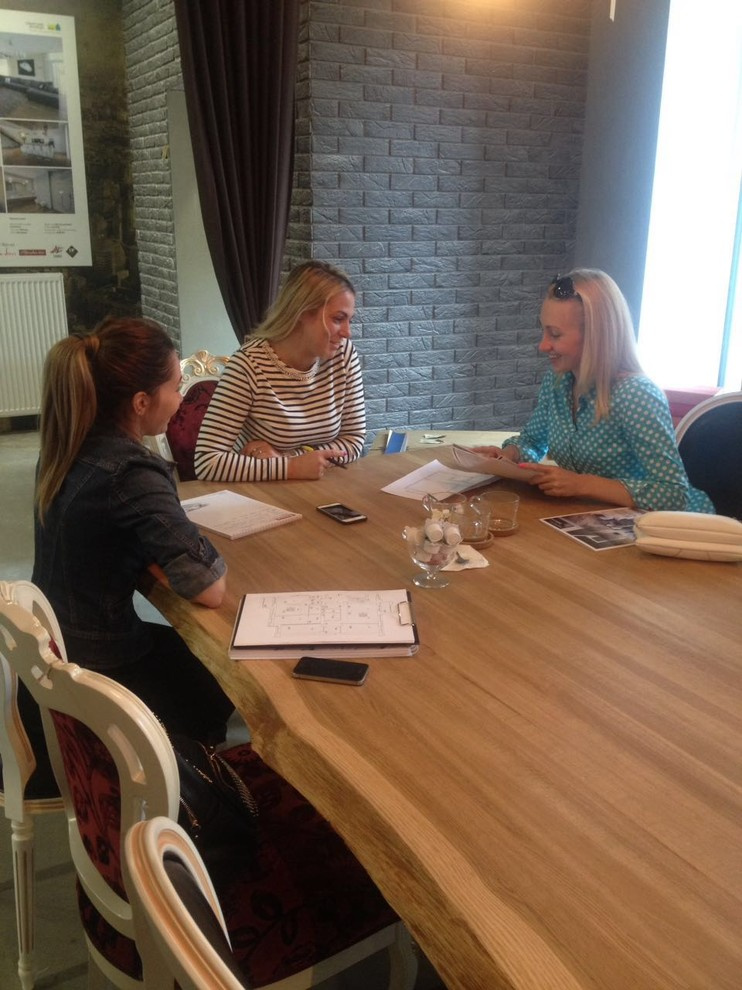 Добрый день! Лена Балаганская провела две встречи с заказчиками/Good afternoon!