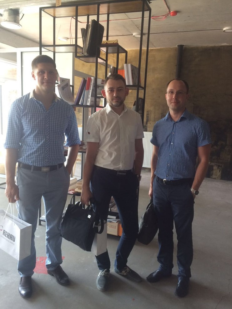 Лица на площадке/Persons on the court