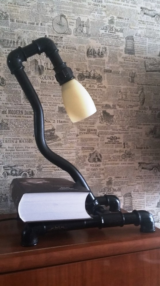 Loft Industrial Lamp by Stelz