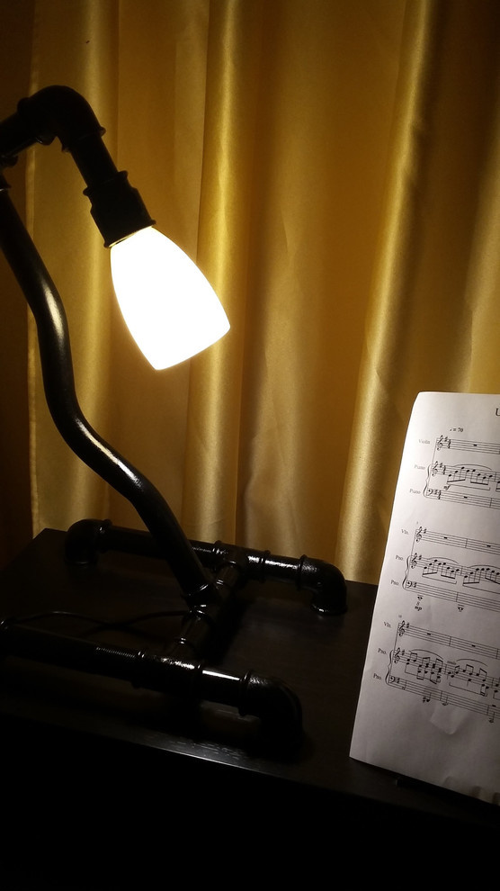 Loft Industrial Lamp by Stelz