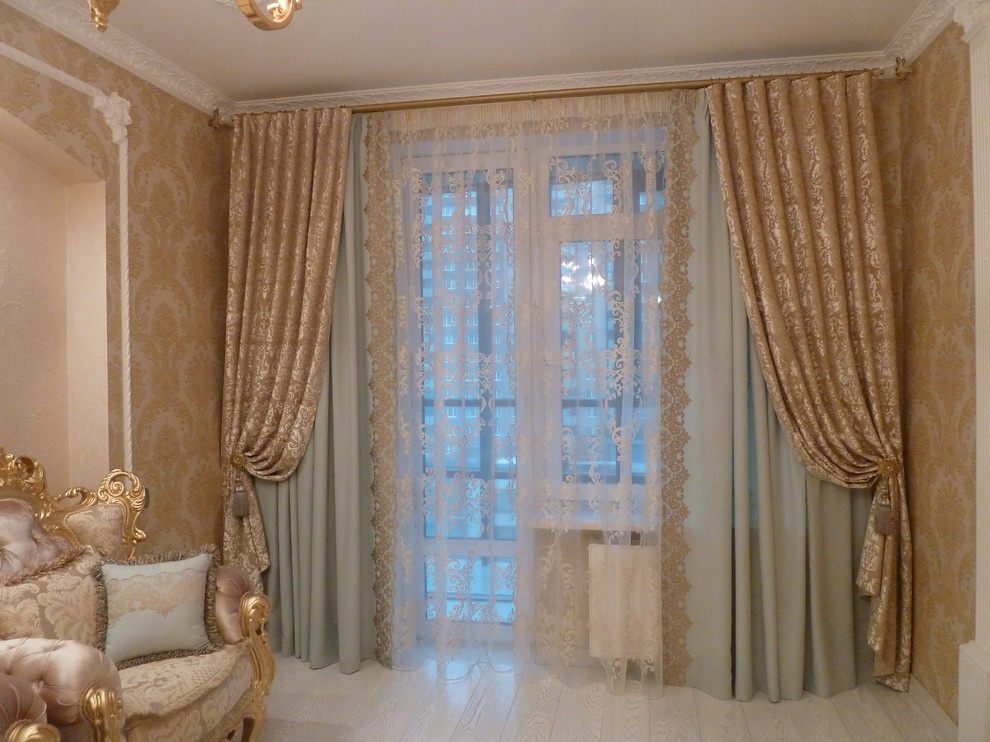 Золото и бирюза. Квартира на Космонавтов