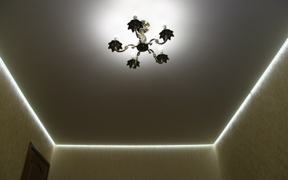 Парящий натяжной потолок